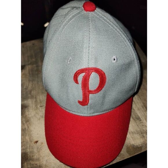 Philadelphia Phillies S/M wool blend baseball cap/hat. Unbranded. Red and grey. - Picture 1 of 5